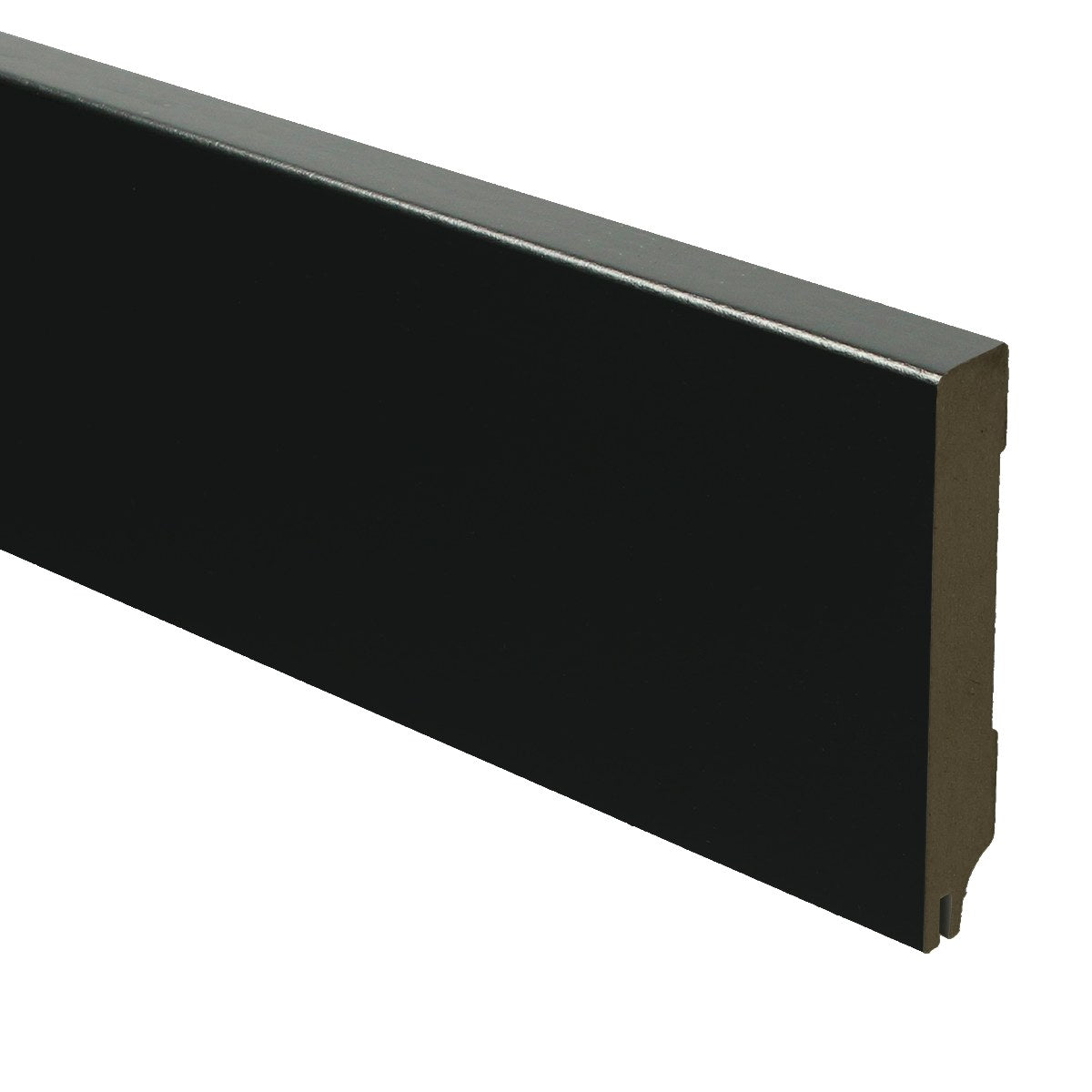 MDF Moderne plint 90x15 RAL 9005 + uitsparing